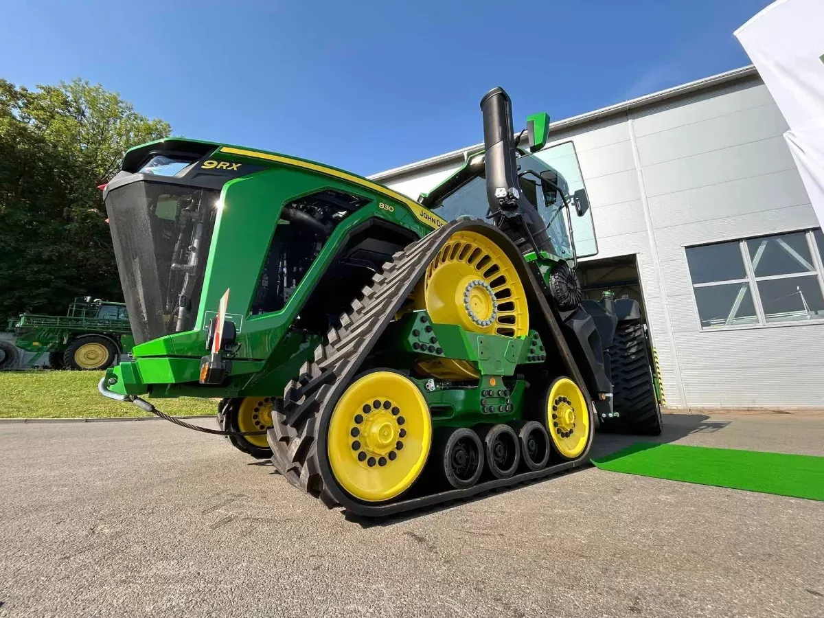 John Deere 9RX 830